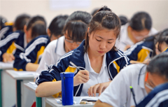 这种多元选择使得该专业持续五年登上就